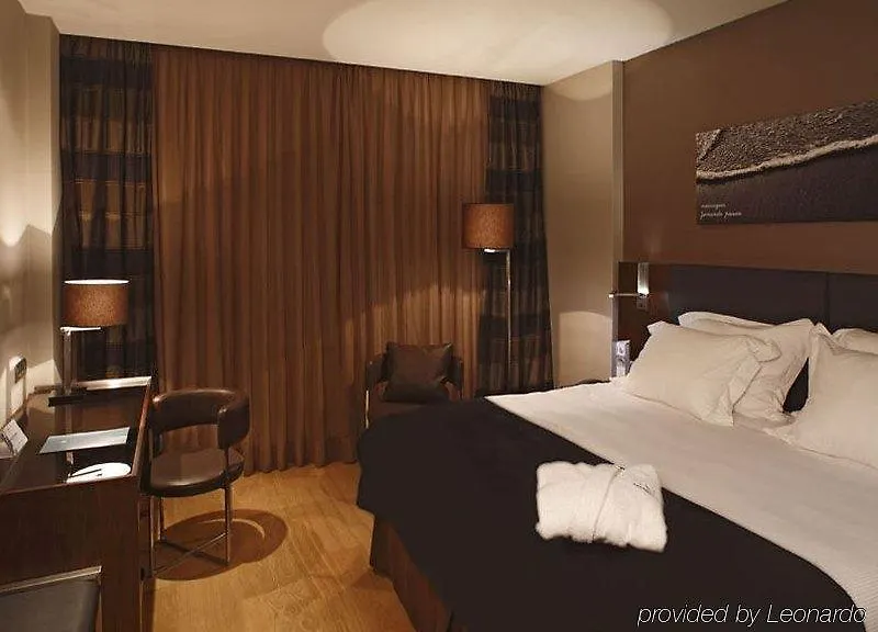 Eurostars Das Letras Lisbon 5*,